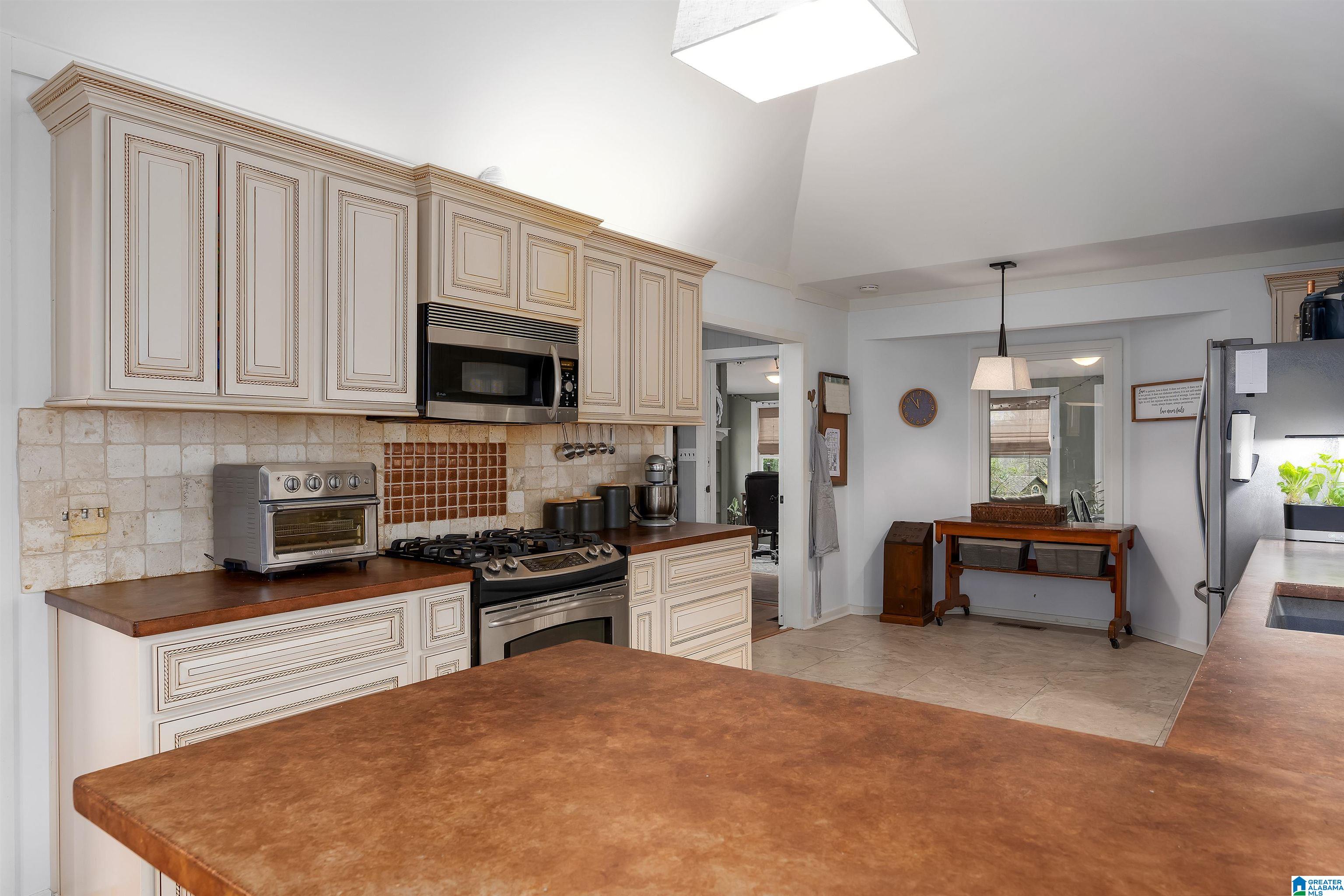 1805 Catala Road Birmingham, AL 35216 - Photo 12 of 31