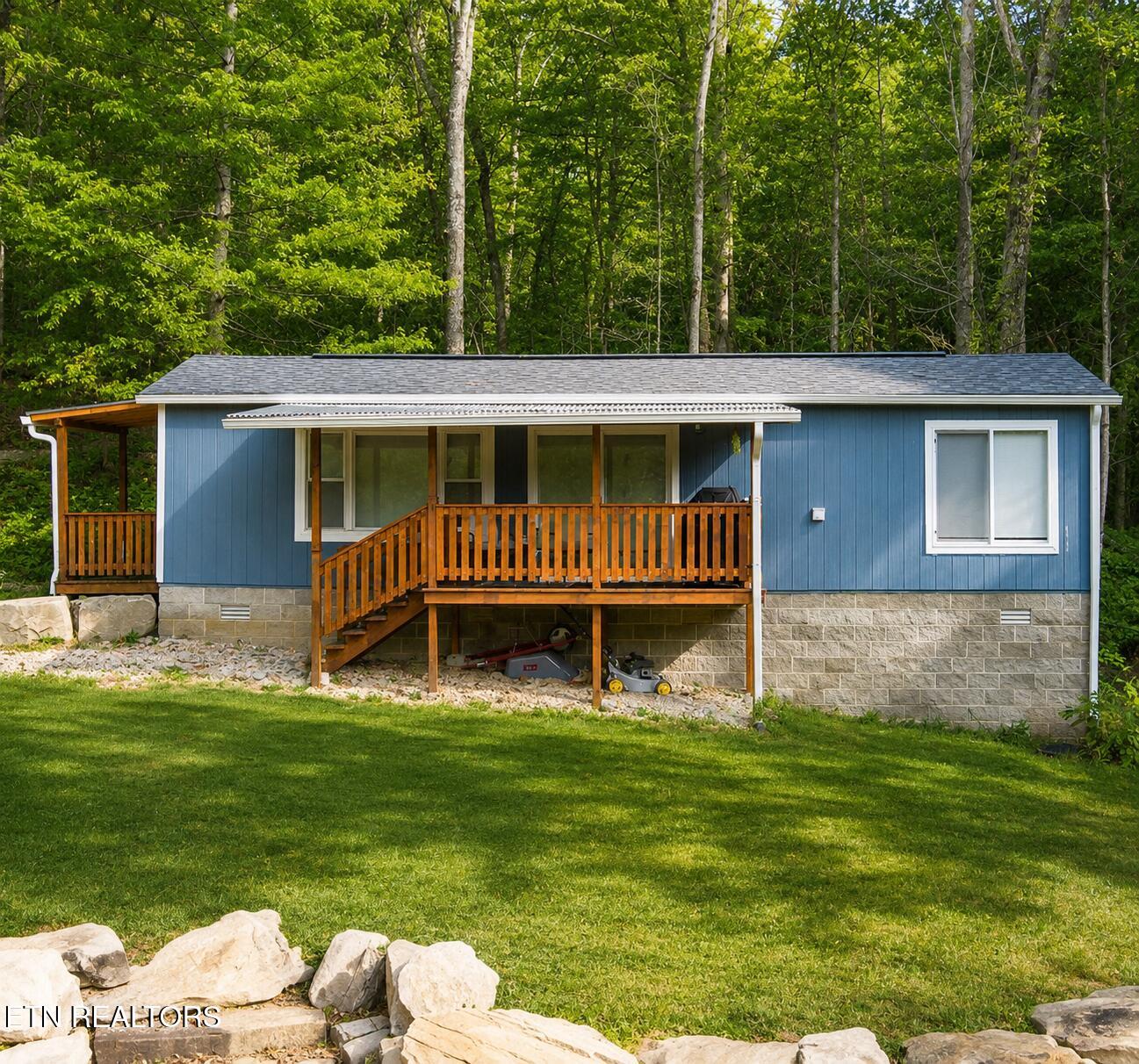 66 Hickory Hollow Road Crossville, TN 38572 - Photo 2 of 20 IMG_3346