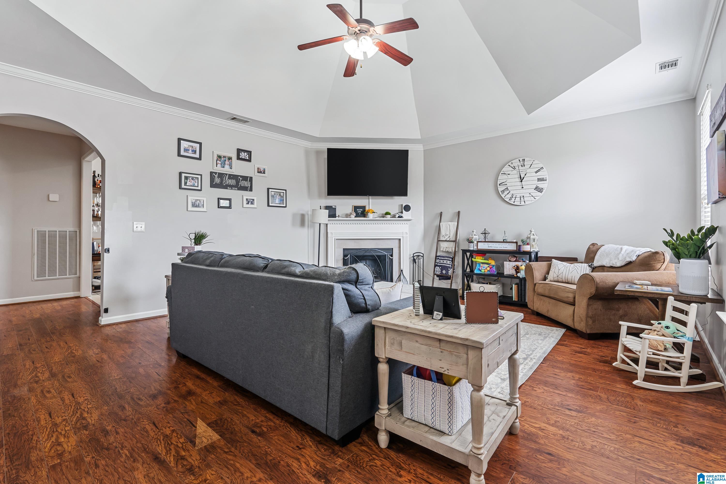 1056 Maryanna Road Calera, AL 35040 - Photo 5 of 46