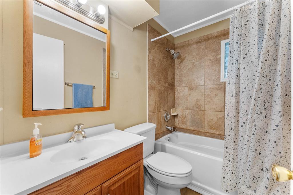 1486 Renton Street Deltona, FL 32725 - Photo 11 of 24 Gallery Image 11