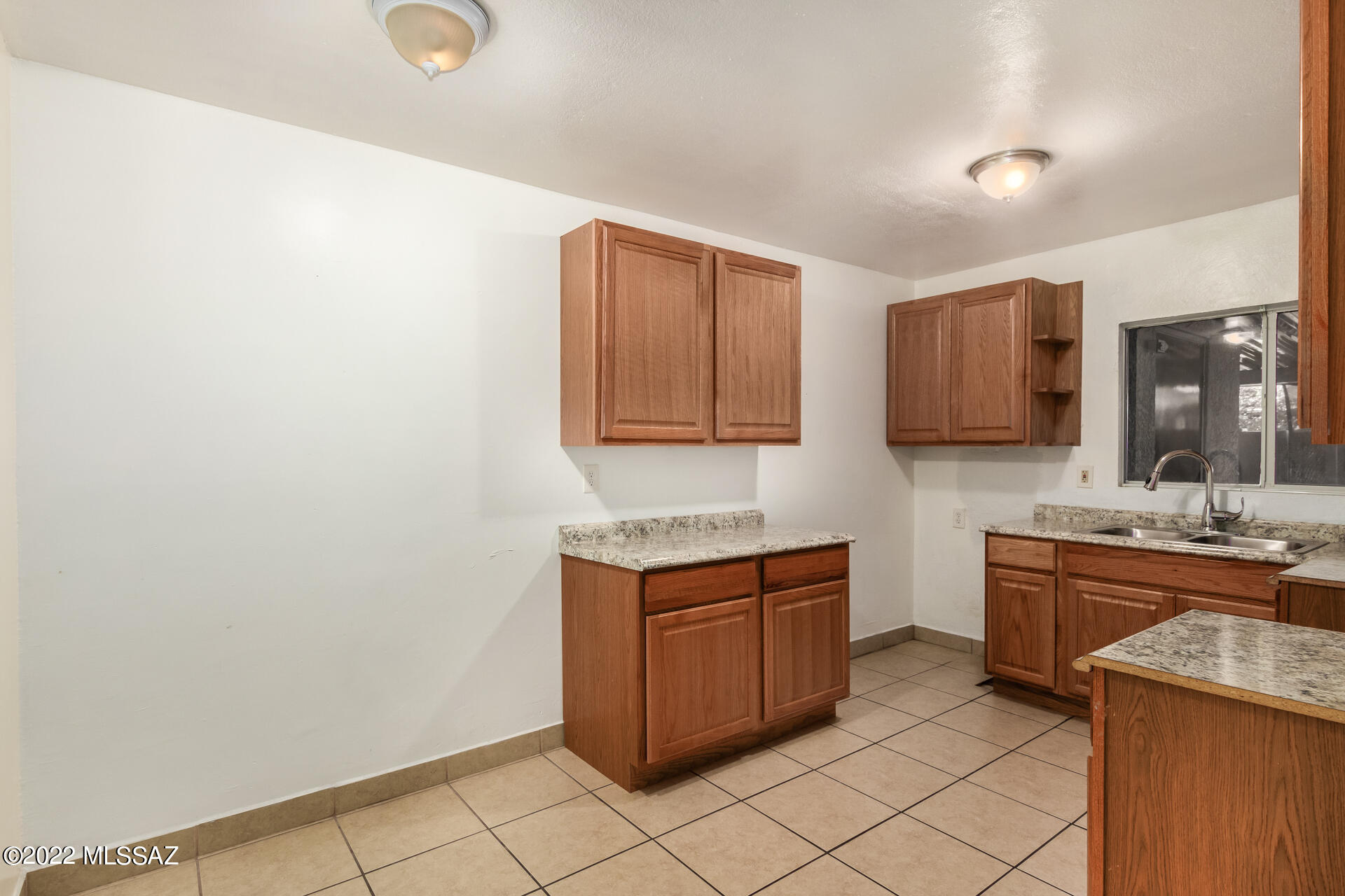 3506 South Mission Road, Unit E Tucson, AZ 85713 - Photo 7 of 25