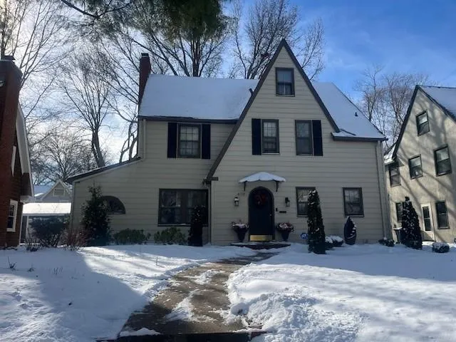 $470,000 | 419 West 70th Terrace, Kansas City, MO 64113