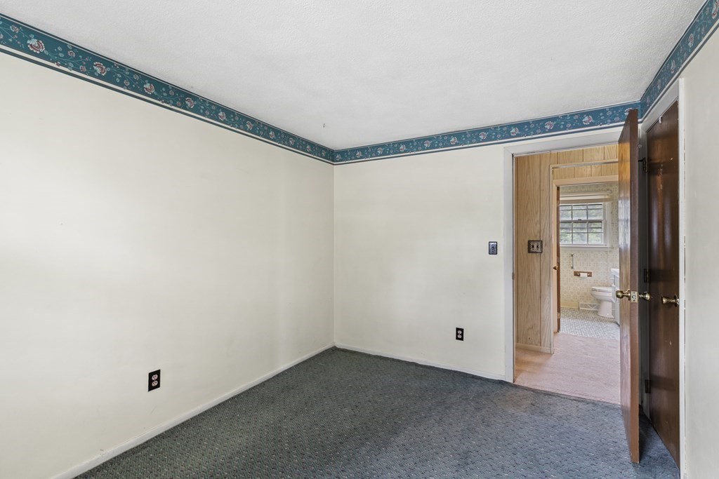 10 Fitzpatrick Avenue Brockton, MA 02301 - Photo 18 of 34 a very nice looking room