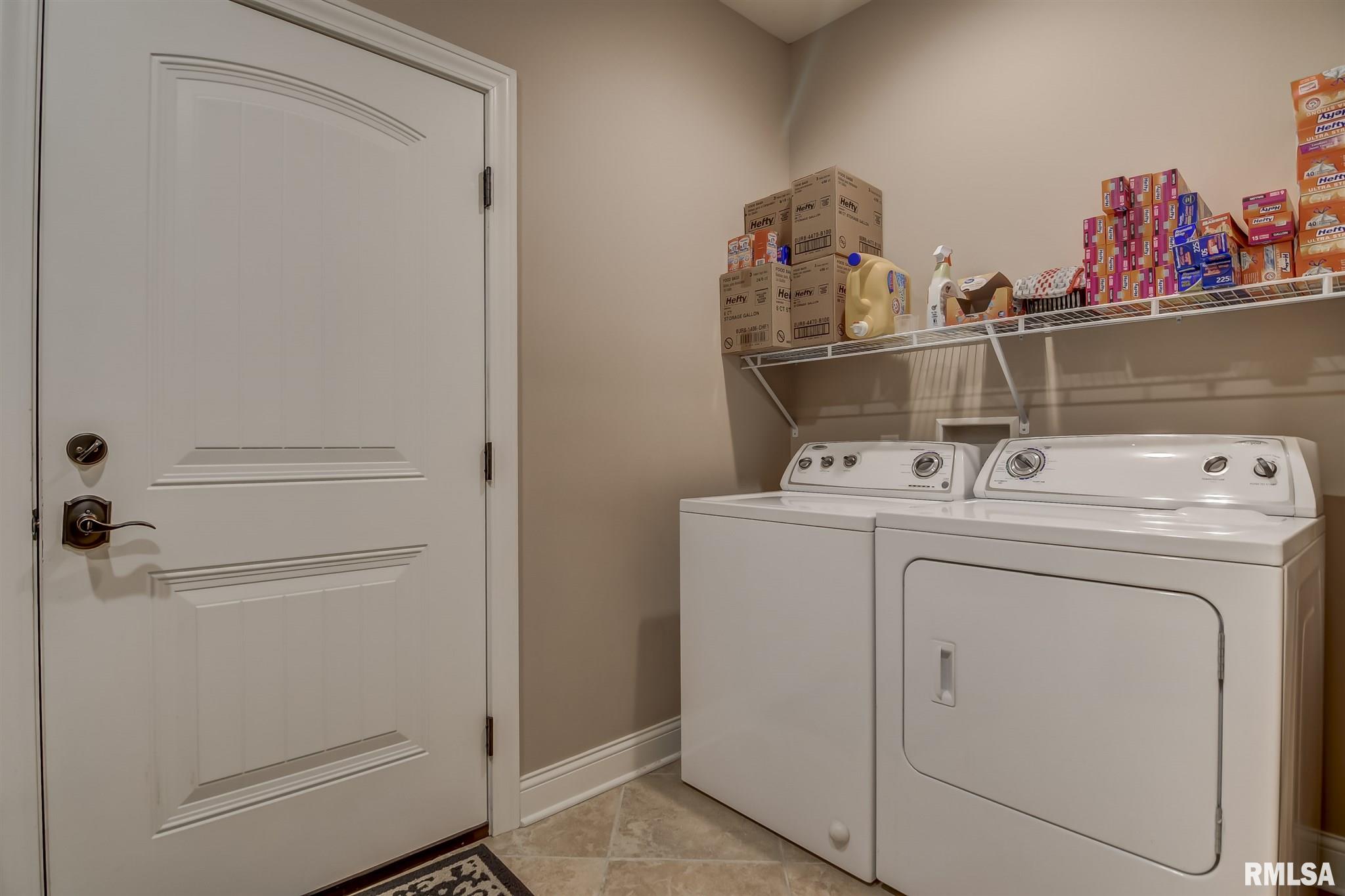 402 Timber Creek Road Jacksonville, IL 62650 - Photo 21 of 44 Gallery Image 21