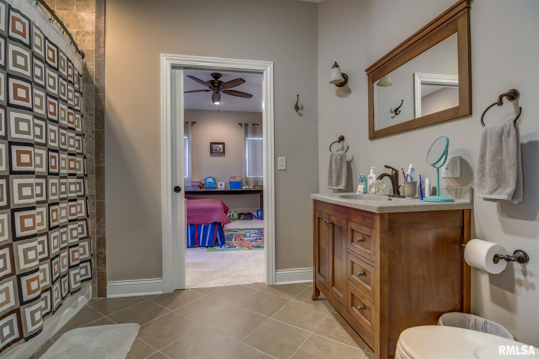 402 Timber Creek Road Jacksonville, IL 62650 - Photo 27 of 44 Gallery Image 27