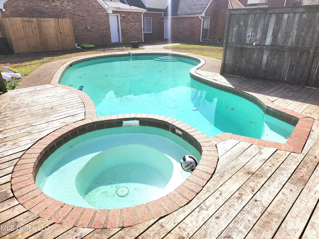 $284,000 | 1618 Pear Orchard Place, Jackson, MS 39211