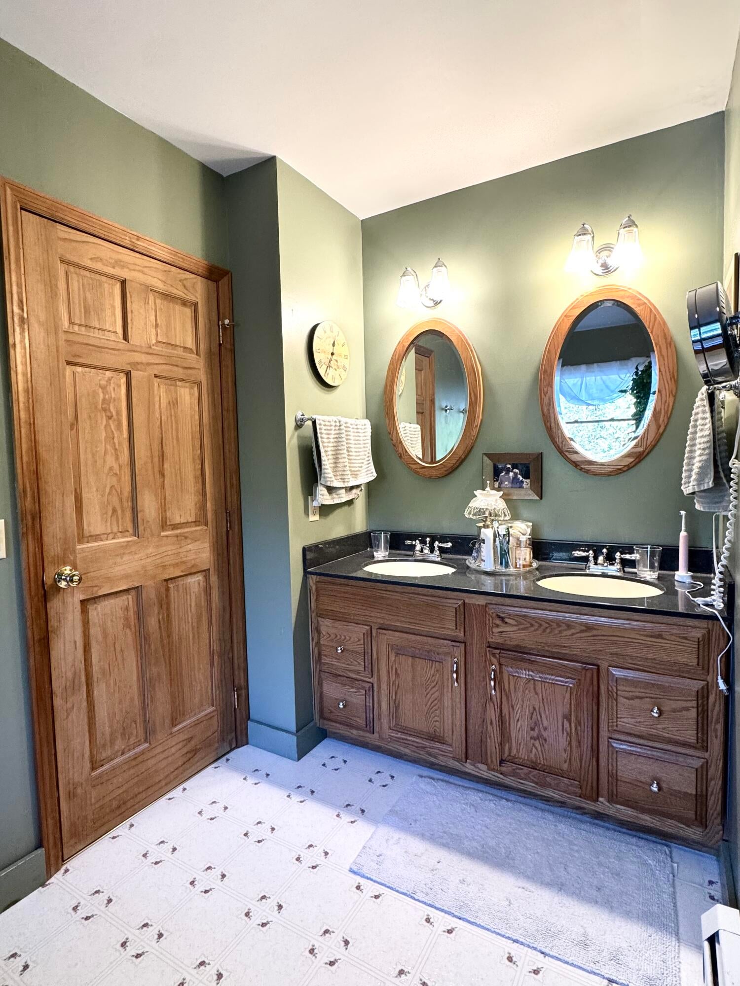 1838 Ridge Road Champlain, NY 12919 - Photo 16 of 95 Gallery Image 16