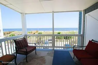 $1,800 | 1308 Carolina Beach Avenue North, Unit 2A, Carolina Beach, NC 28428
