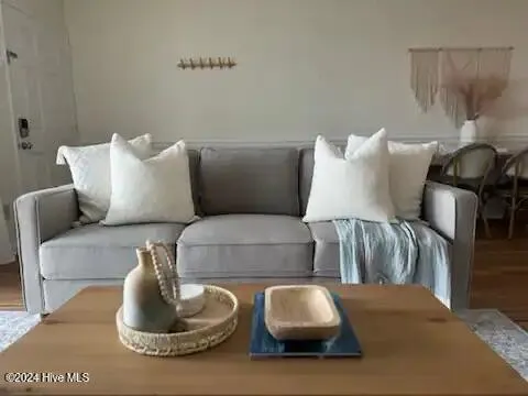 $1,800 | 1308 Carolina Beach Avenue North, Unit 2A, Carolina Beach, NC 28428