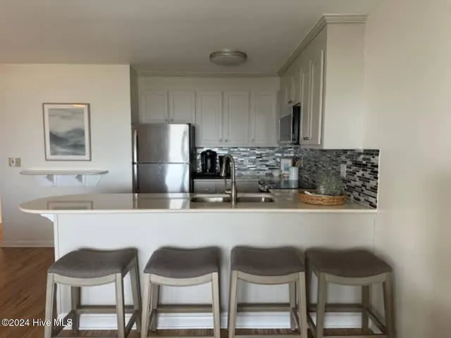 $1,800 | 1308 Carolina Beach Avenue North, Unit 2A, Carolina Beach, NC 28428