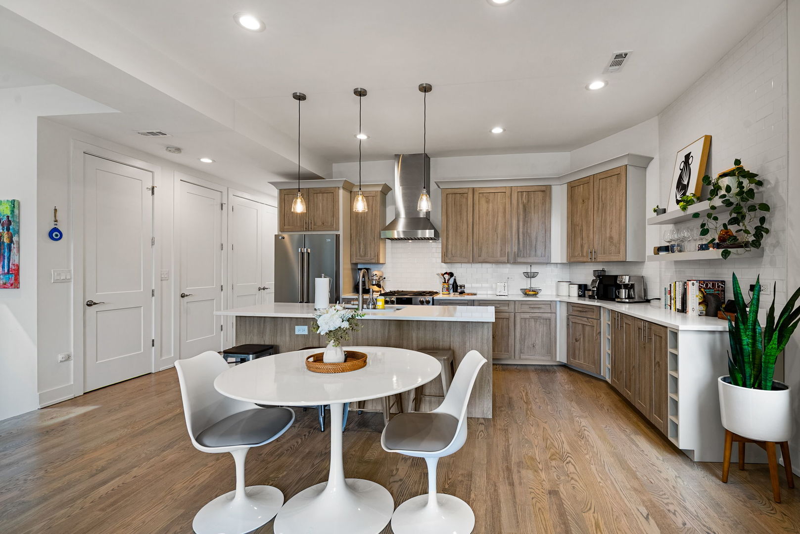 3432 West Belden Avenue, Unit 2 Chicago, IL 60647 - Photo 13 of 33