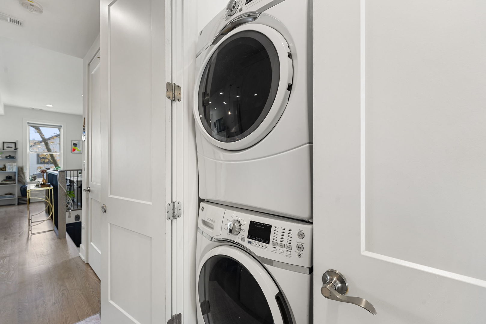 3432 West Belden Avenue, Unit 2 Chicago, IL 60647 - Photo 27 of 33