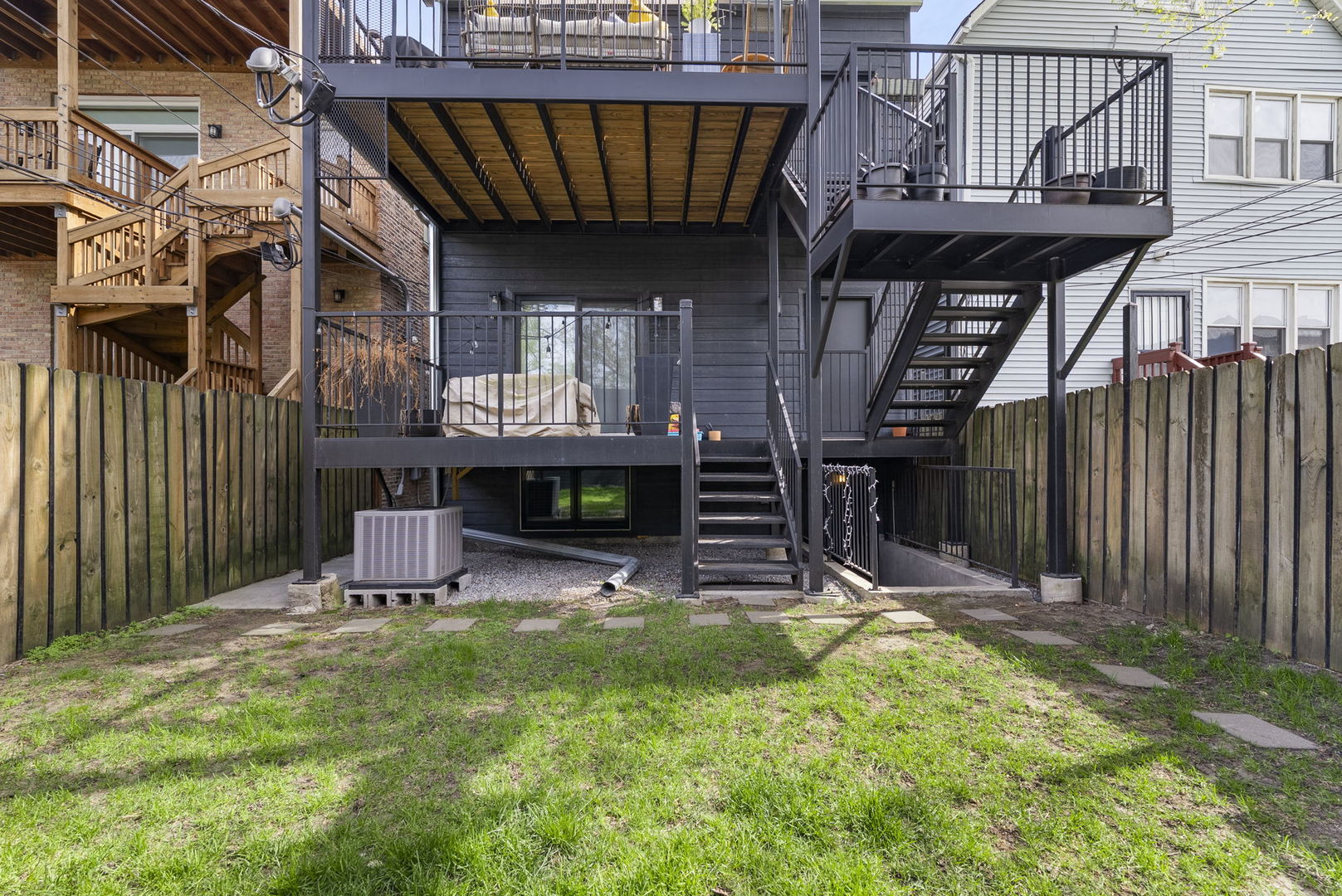 3432 West Belden Avenue, Unit 2 Chicago, IL 60647 - Photo 32 of 33