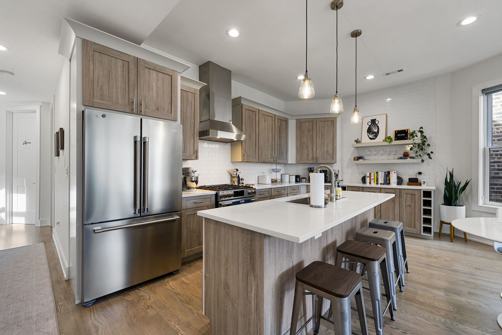 3432 West Belden Avenue, Unit 2 Chicago, IL 60647 - Photo 9 of 33