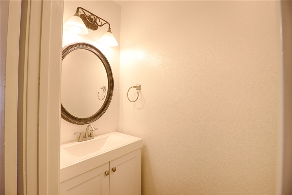 4212 Vista Del Rio Way, Unit 7 Oceanside, CA 92057 - Photo 17 of 25 Gallery Image 17