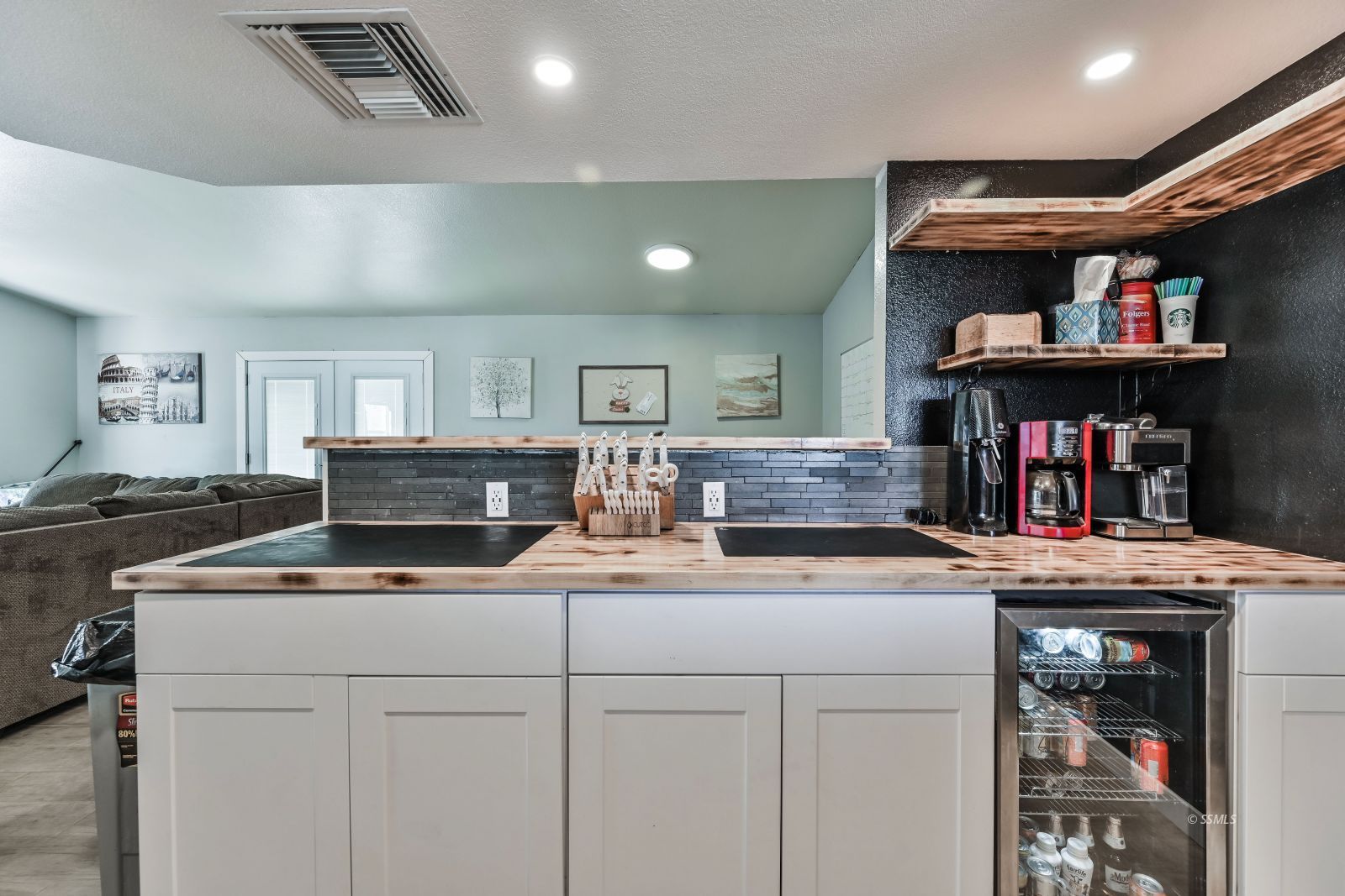 413 Ashton Street Ridgecrest, CA 93555 - Photo 8 of 37