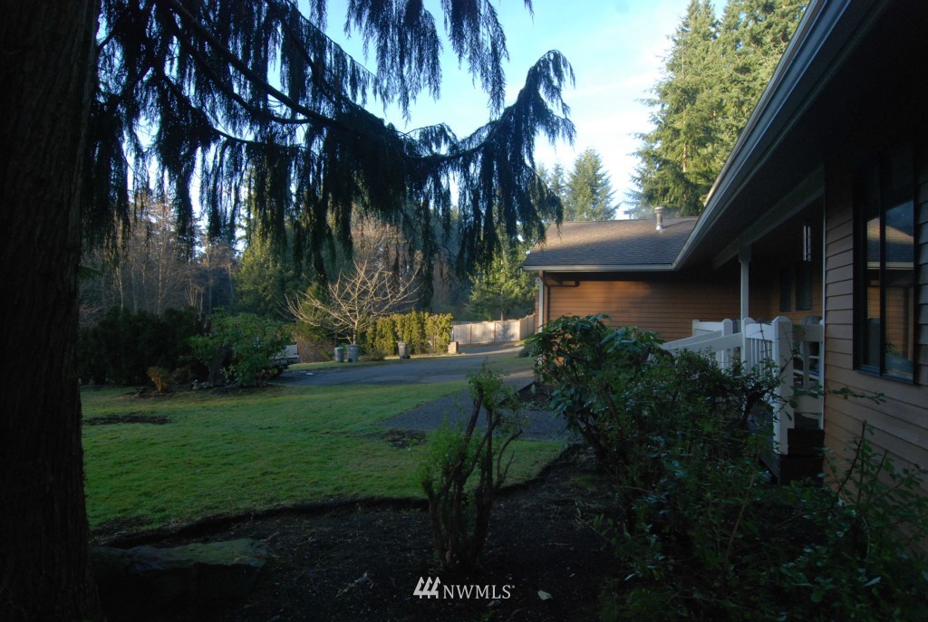 2714 211th Street Southeast Bothell, WA 98021 - Photo 2 of 14