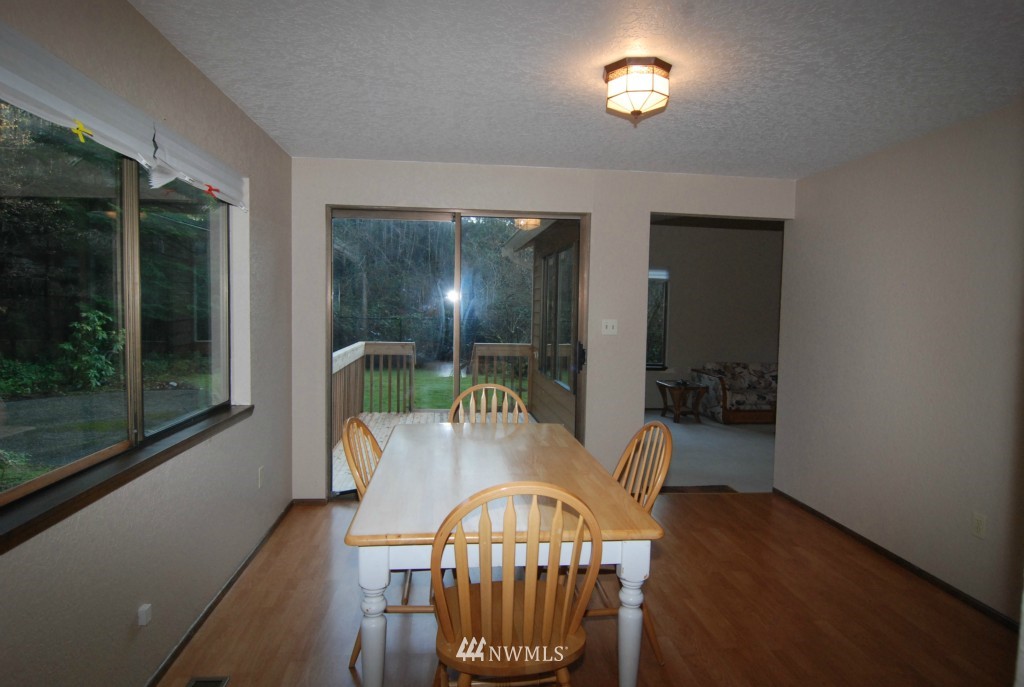 2714 211th Street Southeast Bothell, WA 98021 - Photo 13 of 14