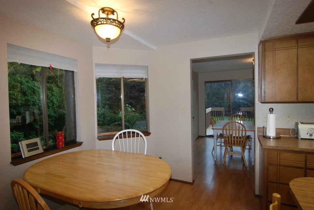 2714 211th Street Southeast Bothell, WA 98021 - Photo 7 of 14