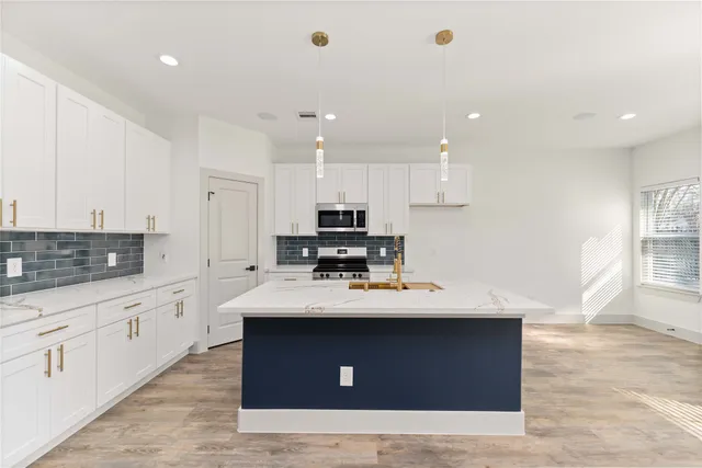 $1,750 | 113 Gans Street, Unit B, Houston, TX 77029