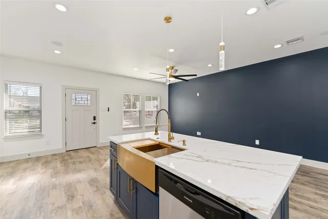 $1,750 | 113 Gans Street, Unit B, Houston, TX 77029