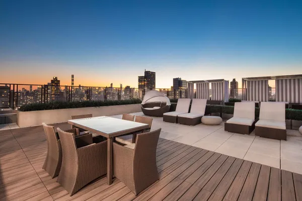 $5,600 | 1735 York Avenue, Unit 24D | Upper East Side