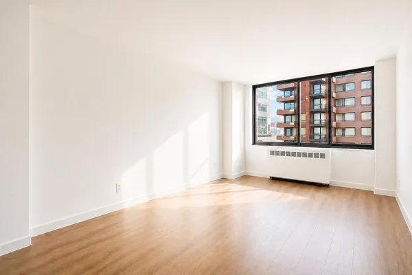 $5,600 | 1735 York Avenue, Unit 24D | Upper East Side