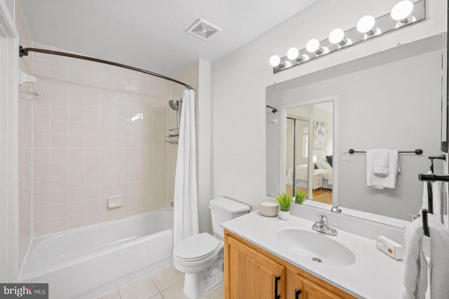 2001 12th Street Northwest, Unit 407 Washington, DC 20009 - Photo 18 of 31