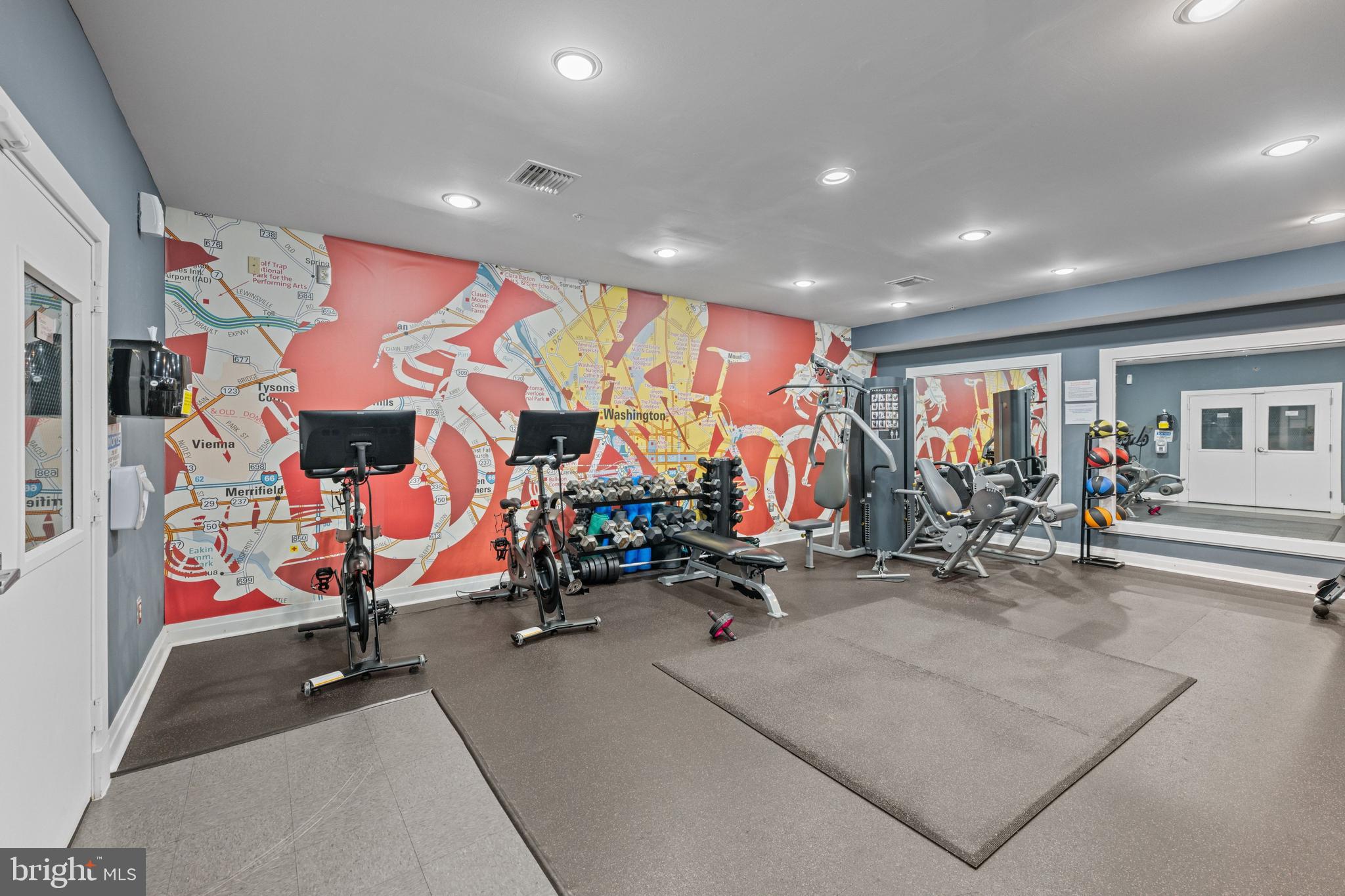 2001 12th Street Northwest, Unit 407 Washington, DC 20009 - Photo 28 of 31