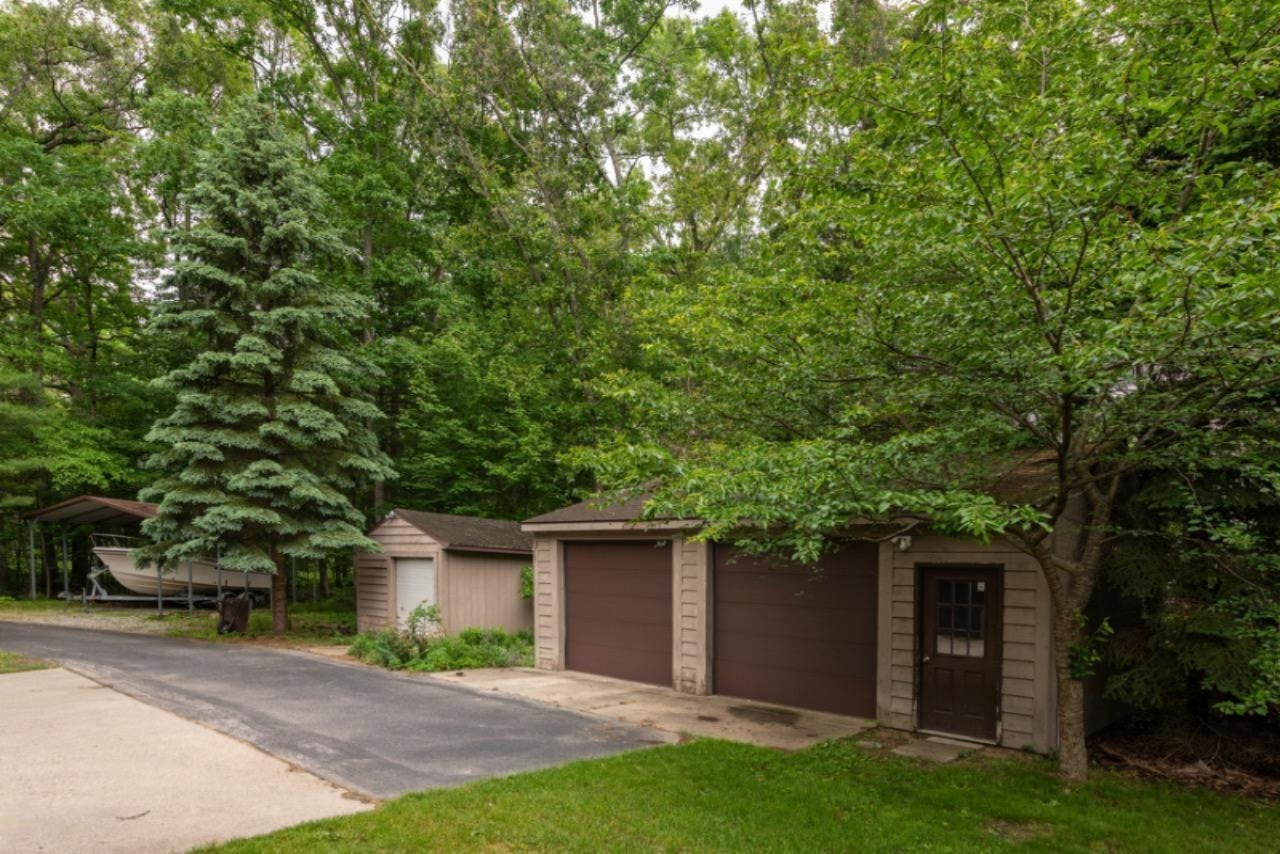 5075 West Bard Road Whitehall, MI 49461 - Photo 2 of 28 2020_0612_5070W.BardRd_08