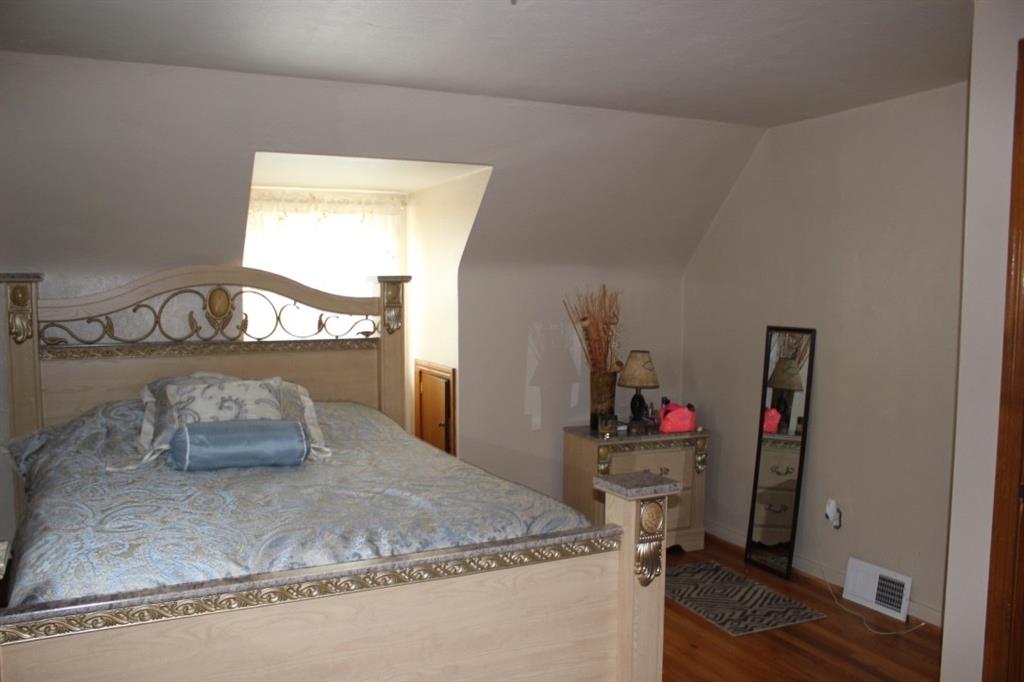 4889 East Willock Road Pittsburgh, PA 15227 - Photo 17 of 25 Gallery Image 17