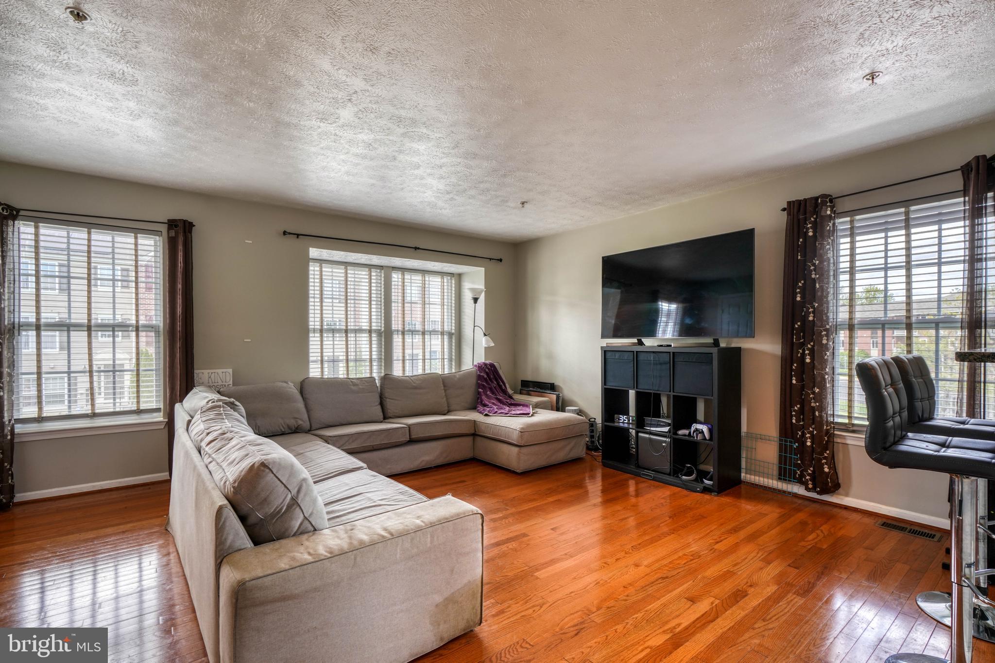 9816 Biggs Road Middle River, MD 21220 - Photo 4 of 26