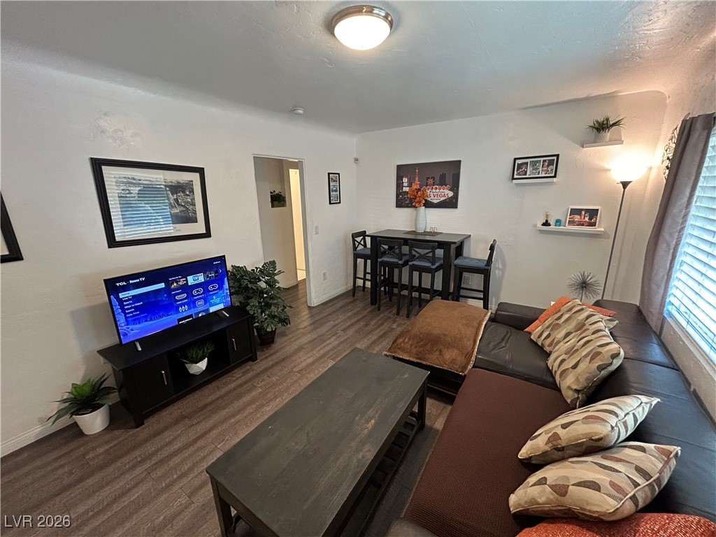 308 South 10th Street, Unit 1 Las Vegas, NV 89101 - Photo 4 of 21