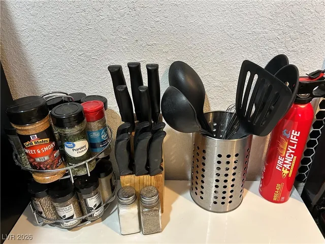 $2,200 | 308 South 10th Street, Unit 1, Las Vegas, NV 89101