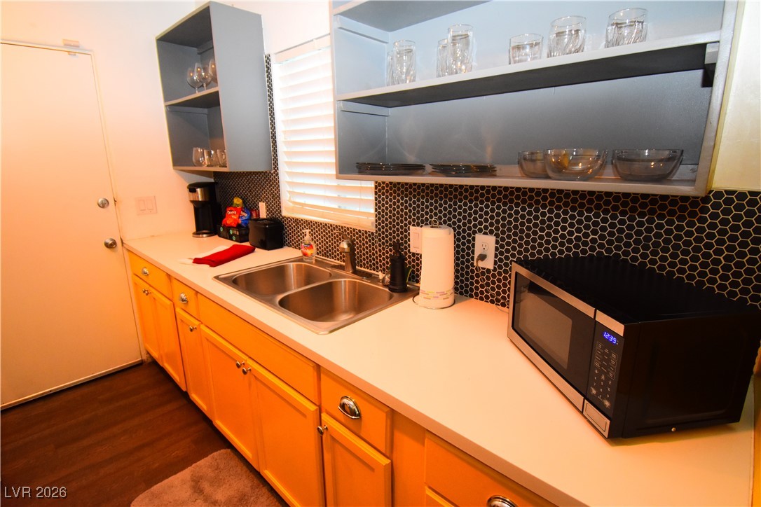 308 South 10th Street, Unit 1 Las Vegas, NV 89101 - Photo 9 of 21