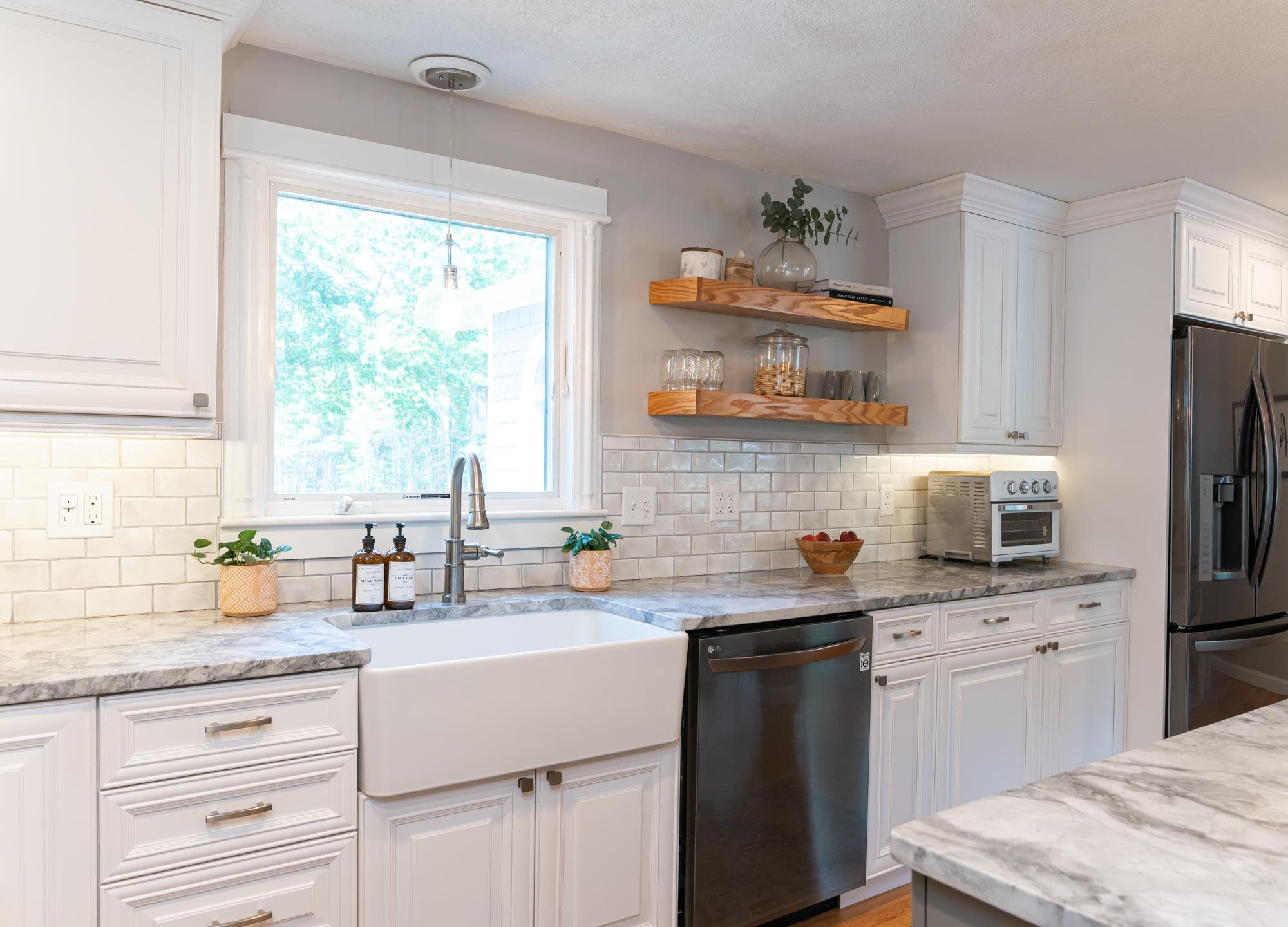 37 Woodward Road Merrimack, NH 03054 - Photo 2 of 40