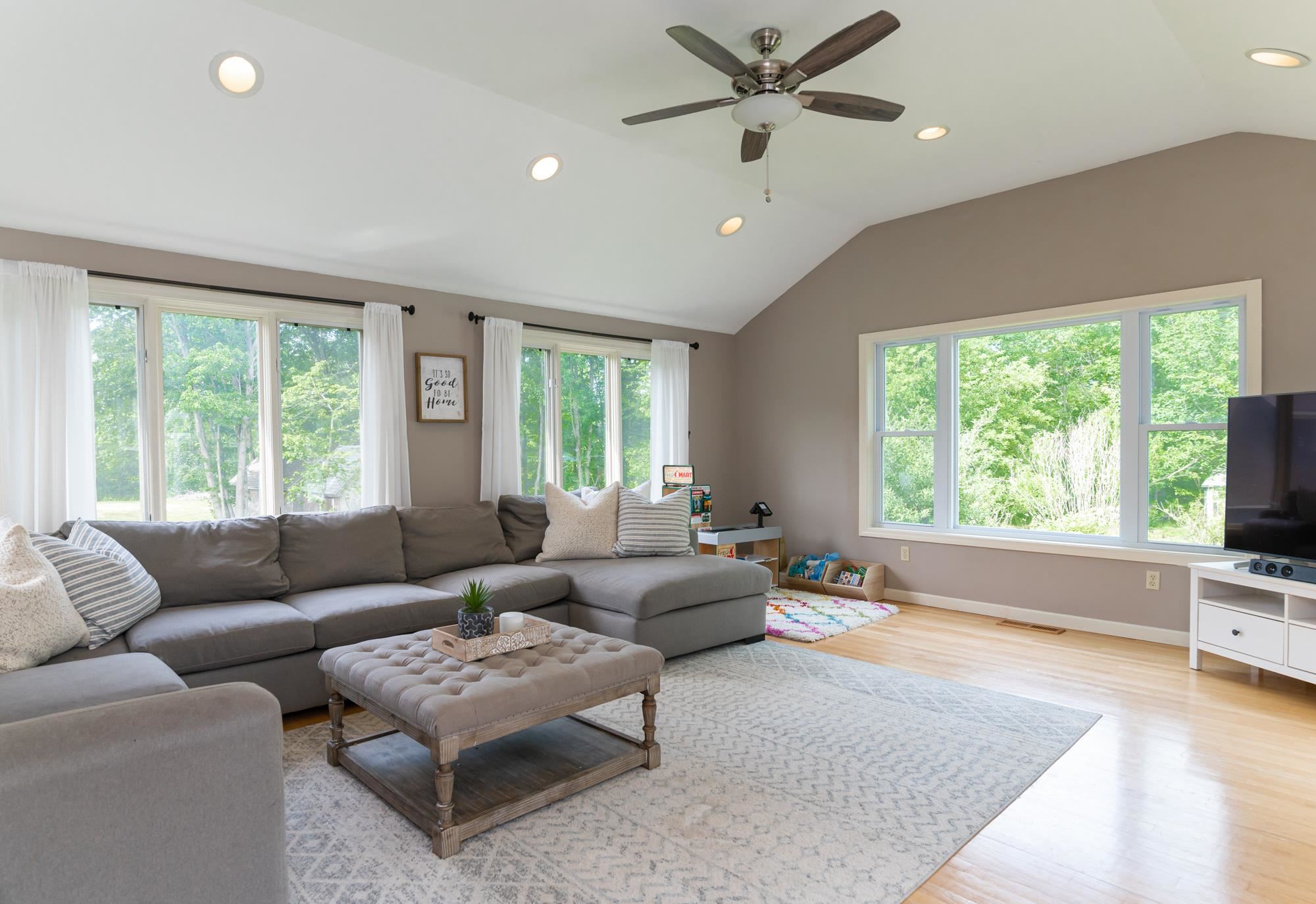 37 Woodward Road Merrimack, NH 03054 - Photo 11 of 40