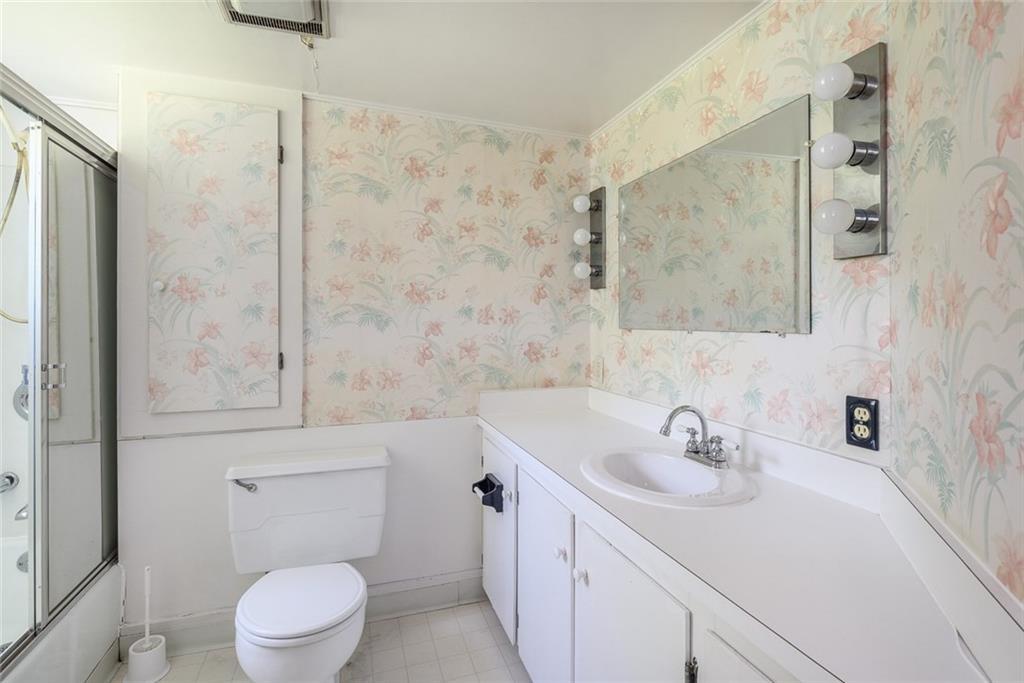 40 Garrison Street Portland, ME 04102 - Photo 26 of 35 Full bath.