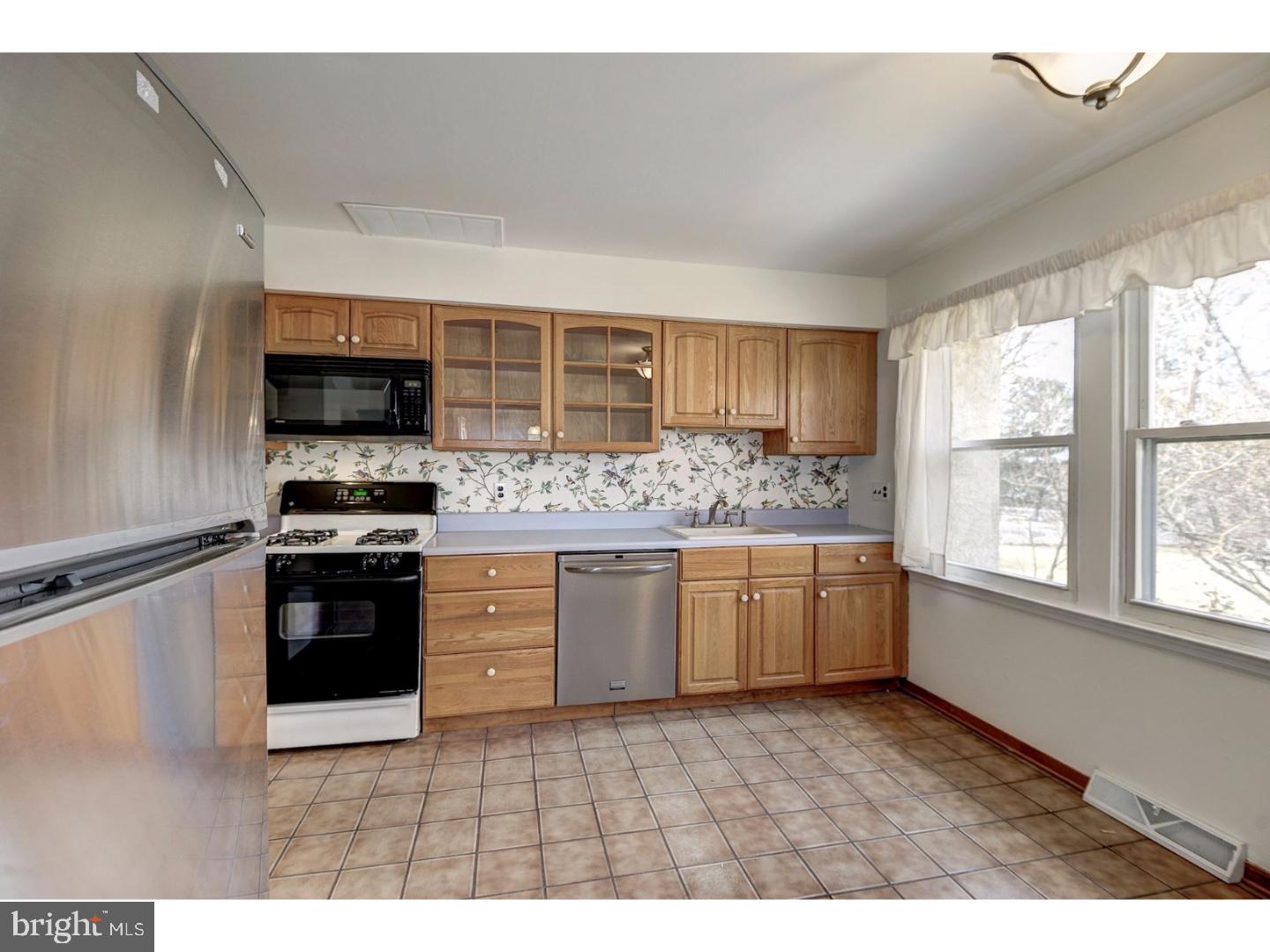 231 Fellowship Road Moorestown, NJ 08057 - Photo 6 of 16
