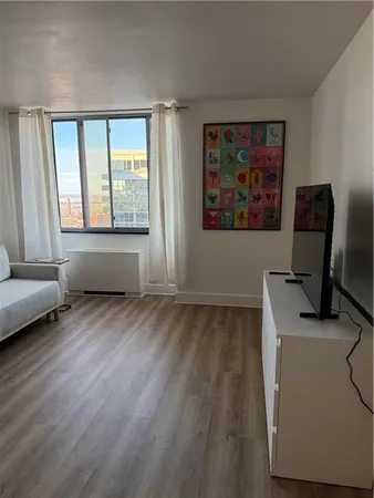 $1,950 | 600 East 8th Street, Unit TSG, Kansas City, MO 64106