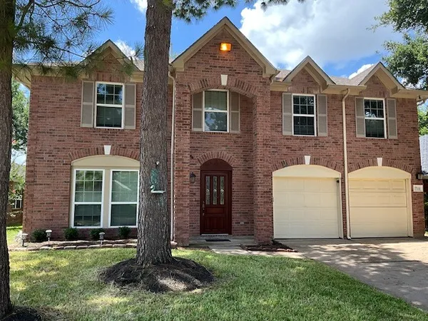 $2,600 | 17110 Fairway Glen Court, Sugar Land, TX 77498