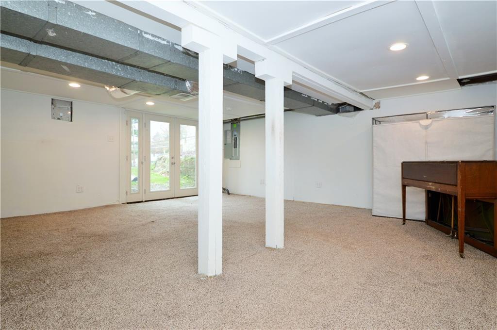 1695 Brodhead Road Coraopolis, PA 15108 - Photo 20 of 25 Gallery Image 20