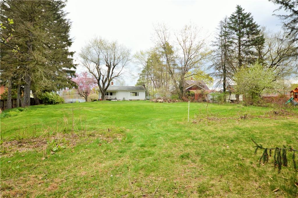 1695 Brodhead Road Coraopolis, PA 15108 - Photo 3 of 25 Gallery Image 3