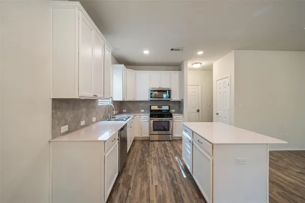 $1,775 | 2055 Lost Timbers Drive, Conroe, TX 77304