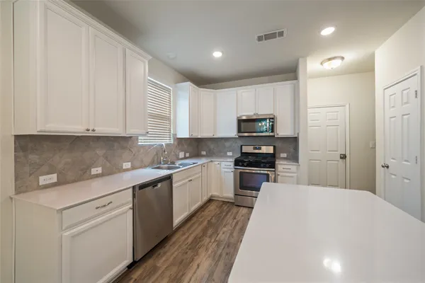 $1,775 | 2055 Lost Timbers Drive, Conroe, TX 77304