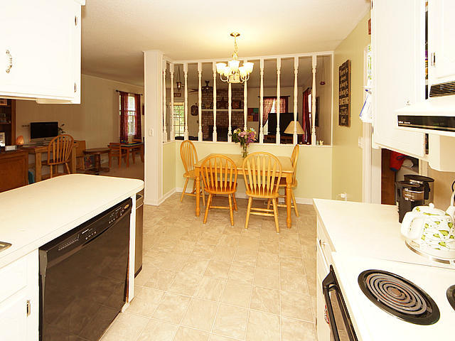 8374 Delhi Road North Charleston, SC 29406 - Photo 22 of 36 d19