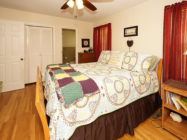8374 Delhi Road North Charleston, SC 29406 - Photo 25 of 36 d22
