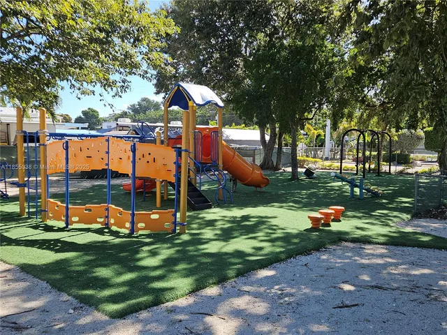 a view of a basketball court