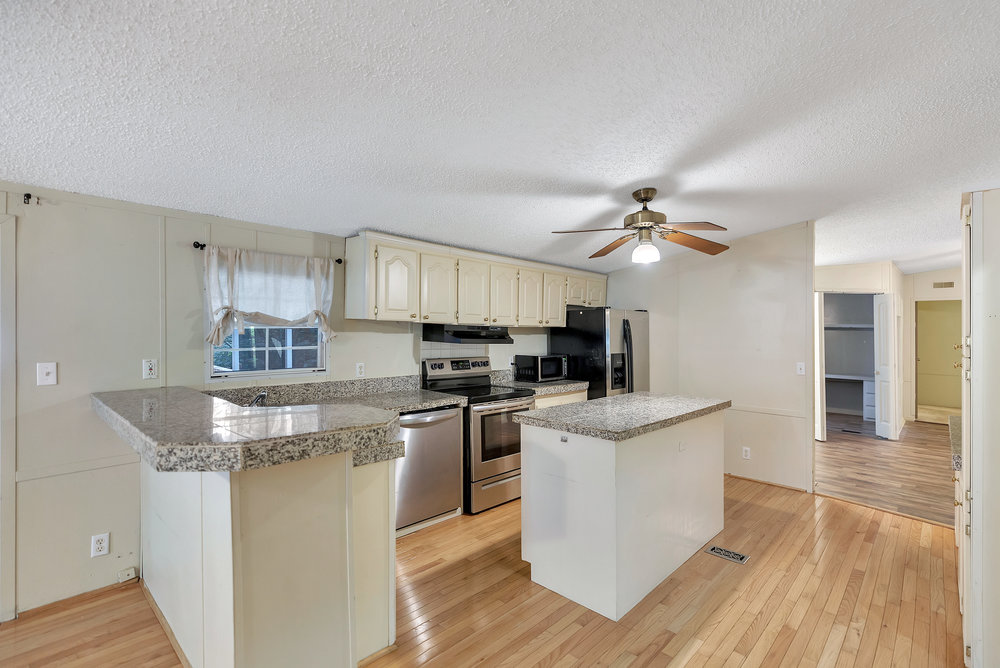 604 Dusty Trail Drive Seneca, SC 29678 - Photo 9 of 43