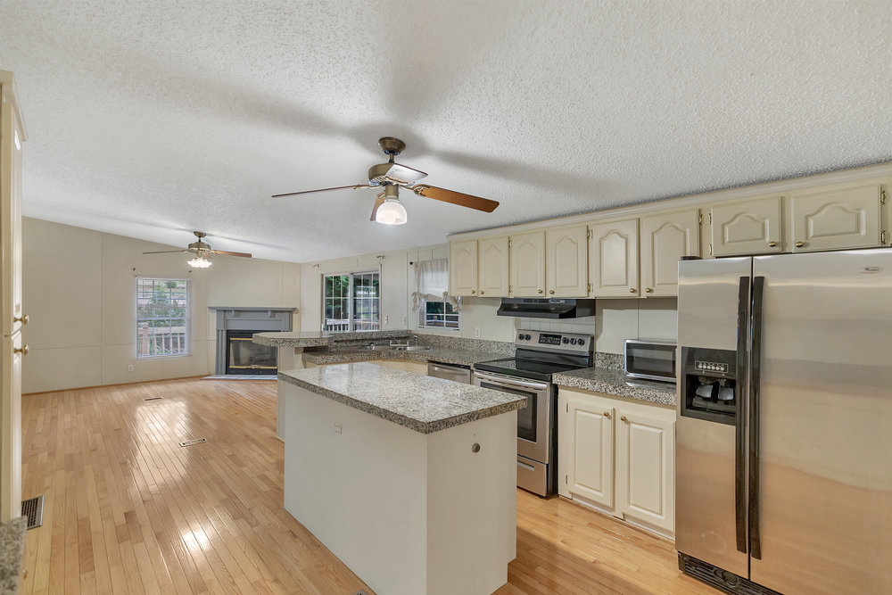 604 Dusty Trail Drive Seneca, SC 29678 - Photo 10 of 43